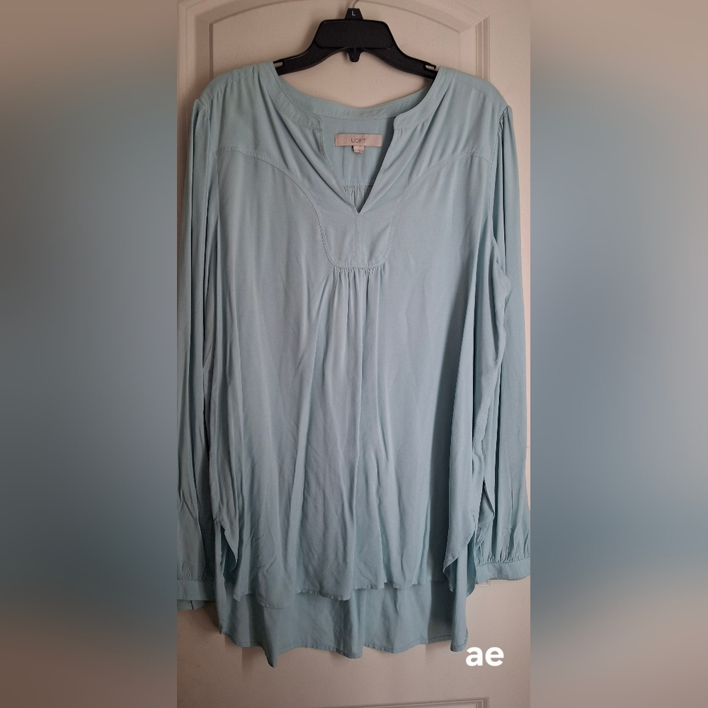 Loft Rayon Light Blue Long Sleeve Top Sz XL FORMAL Lightweight Party Office Sk 4